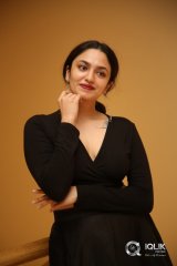 Malavika Nair at OreyBujjiga Movie Pre Release Event